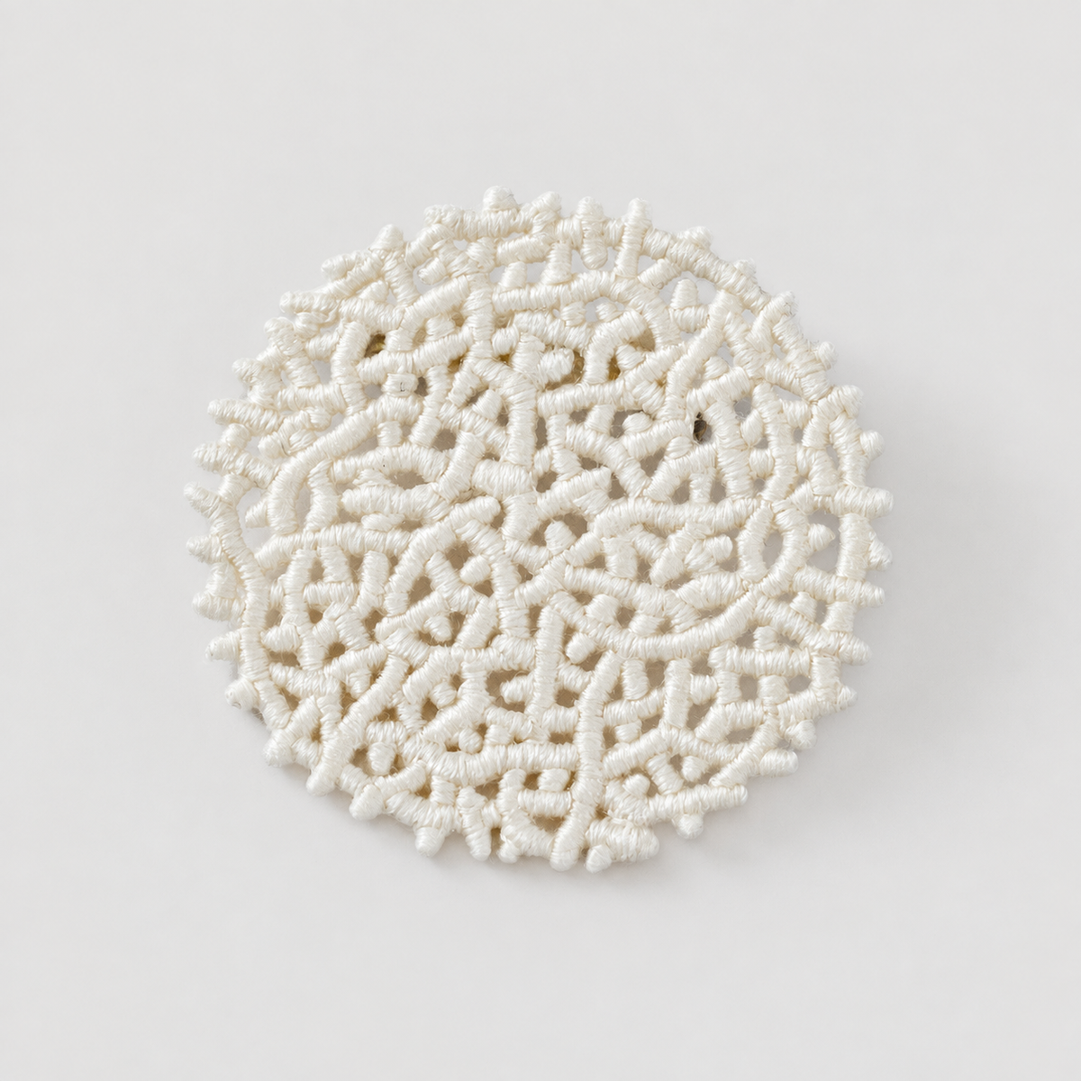 brooch『edaeda maru』 アイボリー